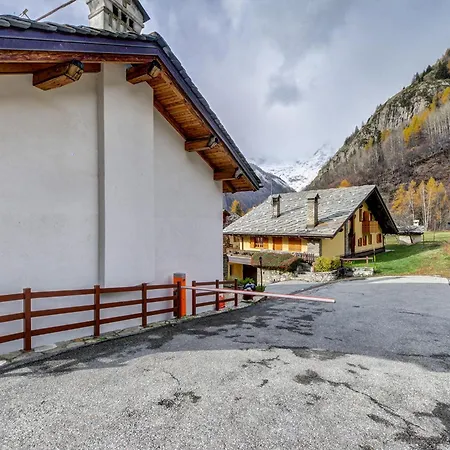 Maison Sapin * 库马约尔